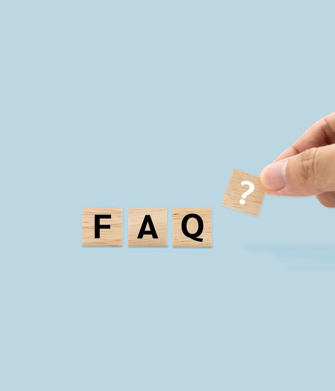Das Bild zeigt die drei Buchstaben F, A und Q und ein Fragezeichen. Link zum Bereich Antworten auf häufige Fragen.